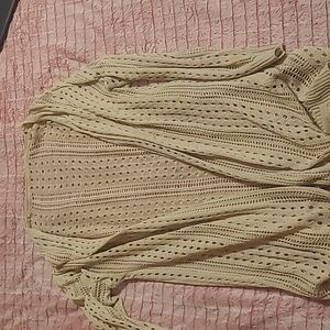 AVAILABLE WITH BUNDLE ONLY! Cream crochet cardigan